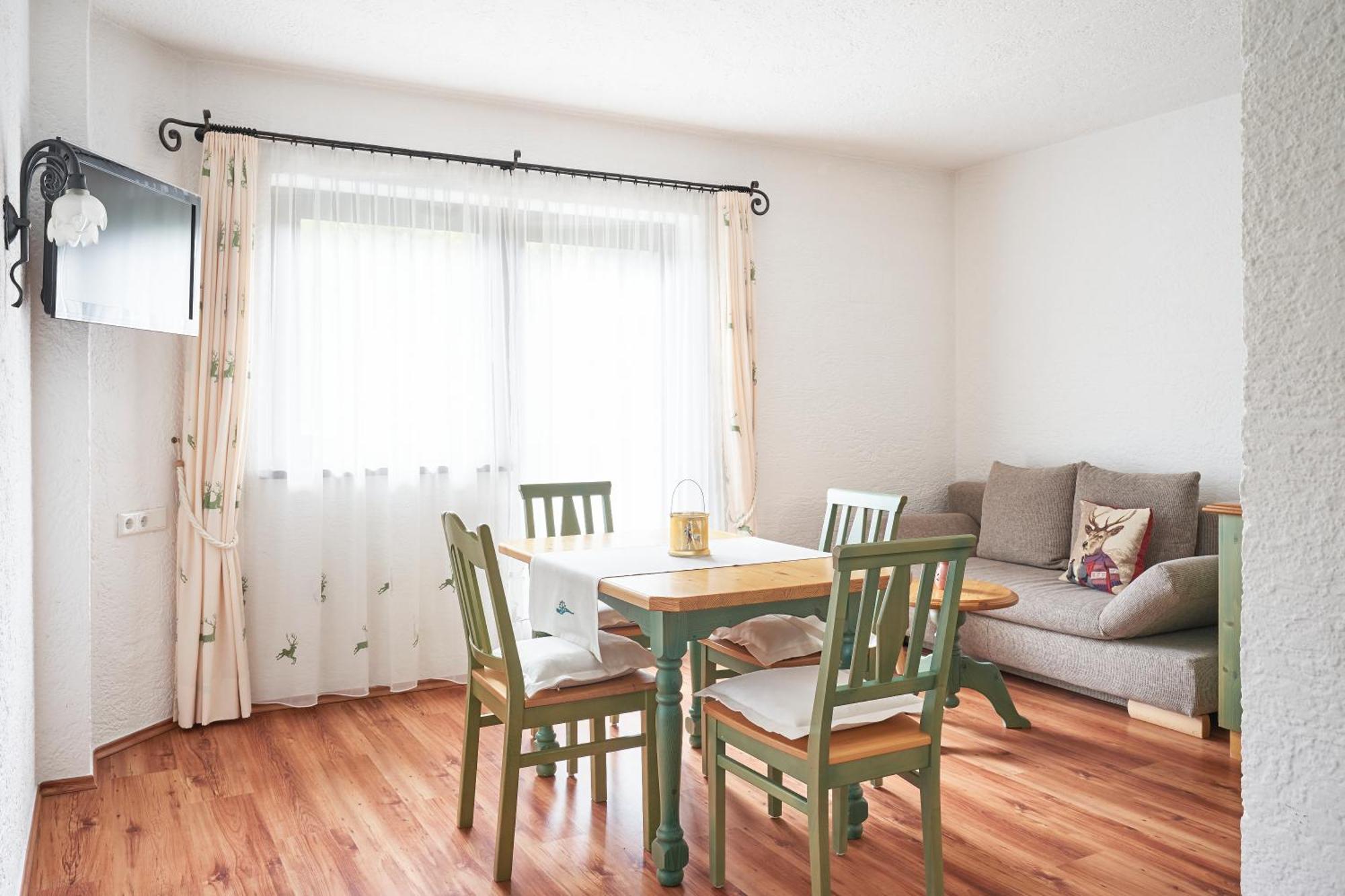 Rosamunde Apartments Лойташ Стая снимка